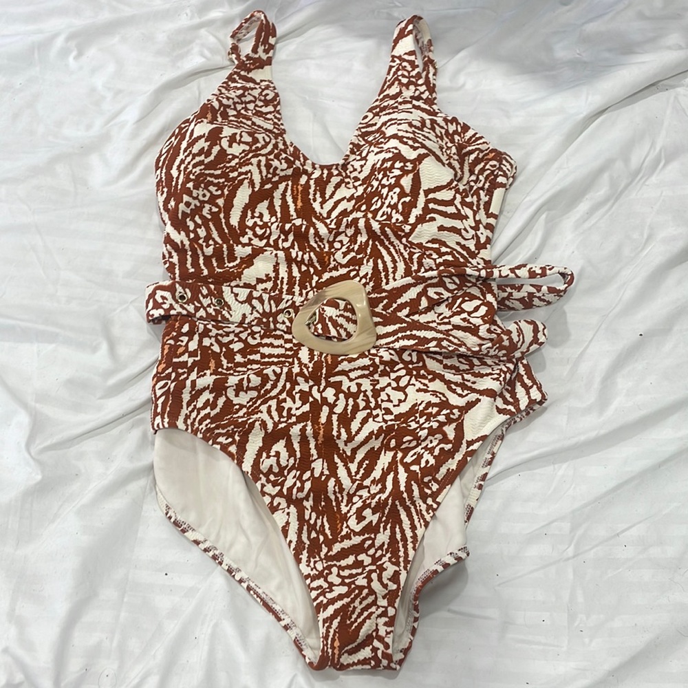 One piece swimsuit